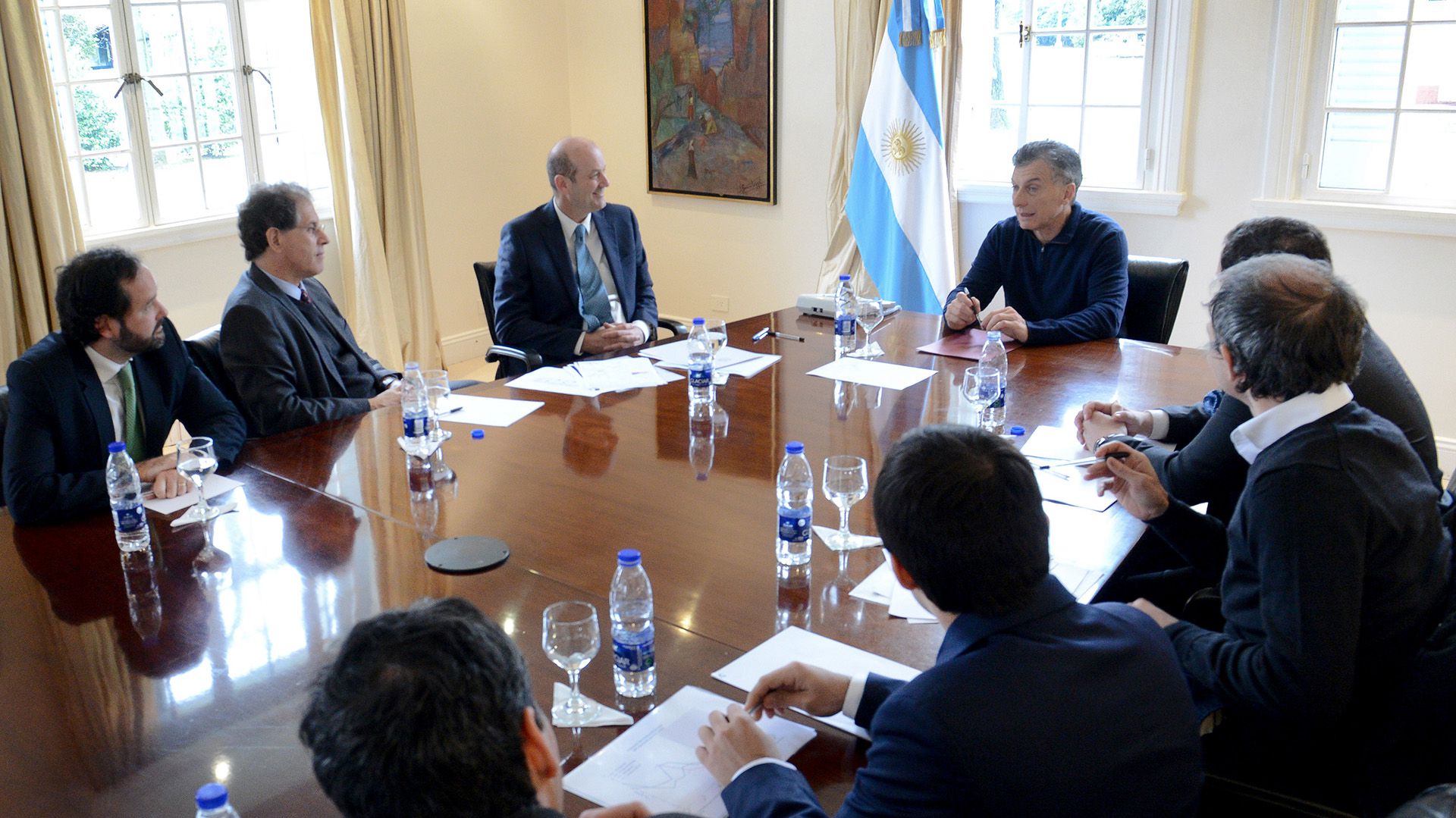 Muricio Macri junto a Sturzenegger en una reunión en la Quinta de Olivos (Foto: Presidencia)