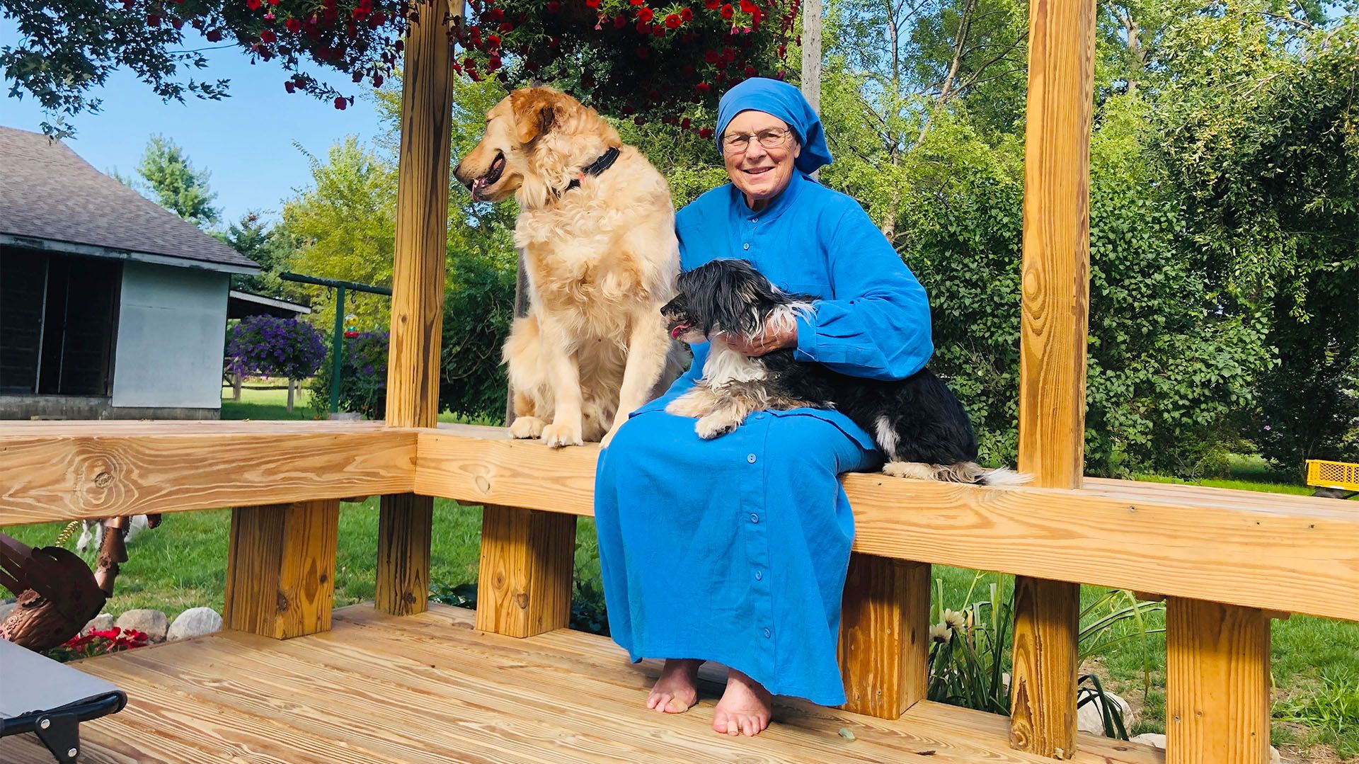 La hermana Pauline Quinn, la monja estadounidense que ideó el programa de adiestramiento de perros en cárceles