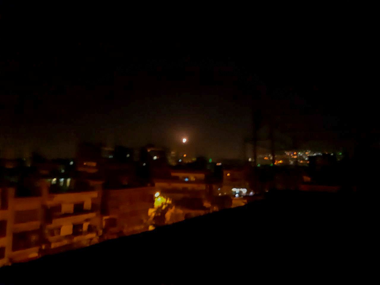 Un misil sobre Damasco (REUTERS/Firas Makdesi)