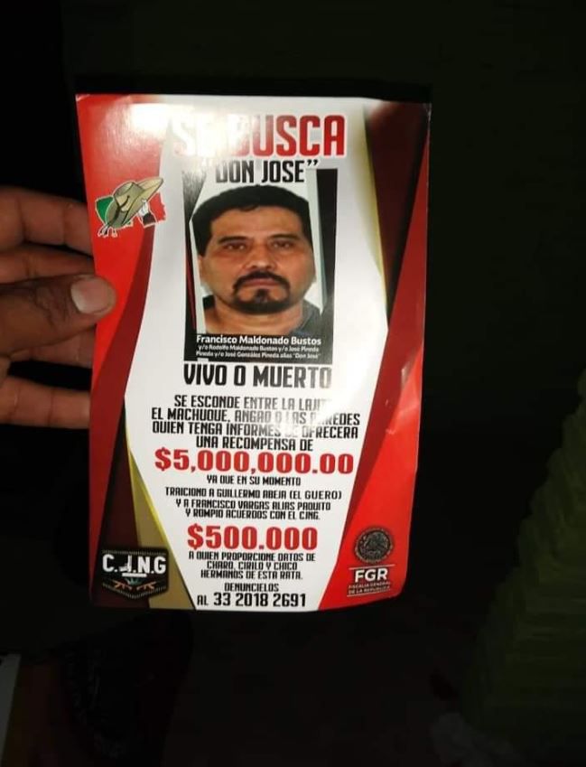 Los volantes en donde el CJNG ofrece una recompensa millonaria por "Don José" (Foto: Twitter)
