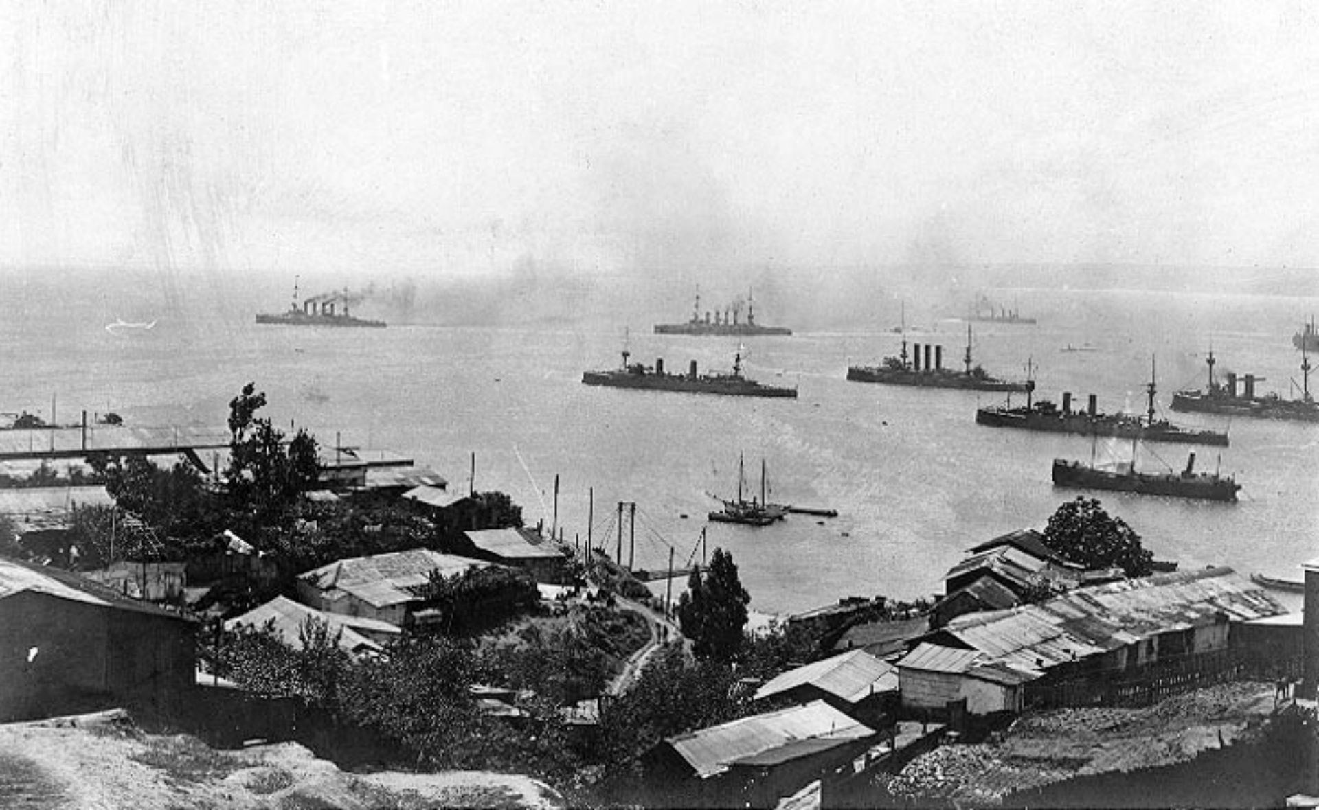 La Escuadra de Asia Oriental alemana en Valparaíso, Chile (Naval History and Heritage Command)