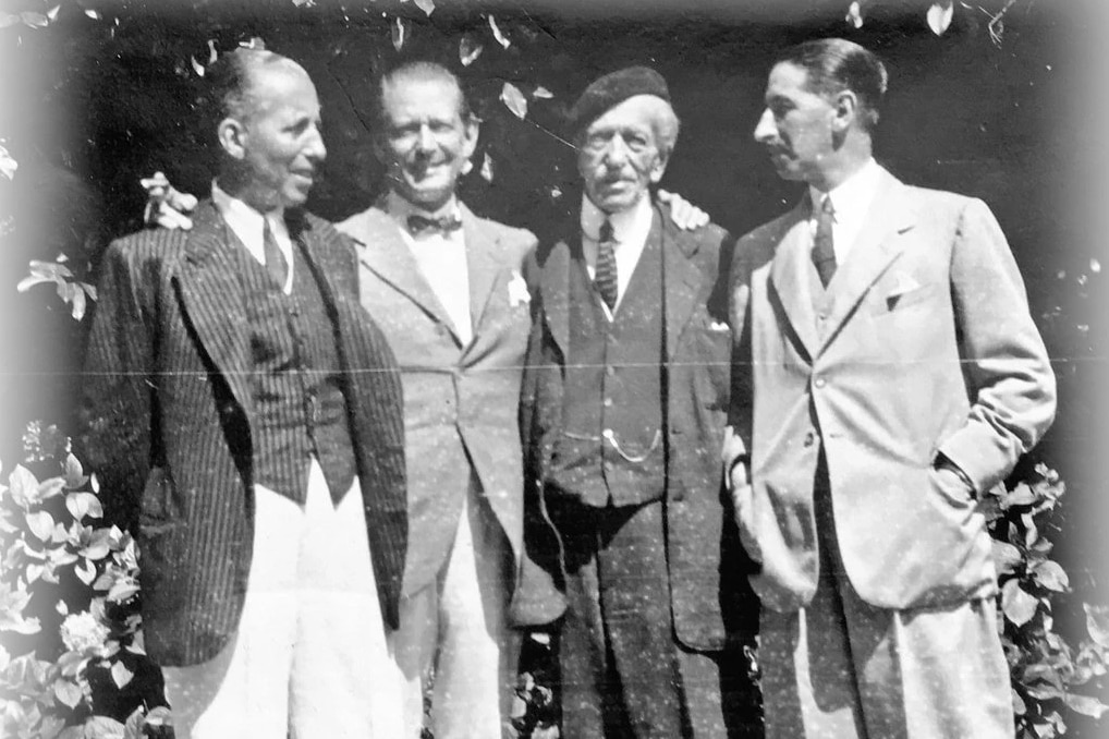 Los tres hermanos Cartier que hicieron la gran expansión de la joyería, con el padre: Pierre, Louis, Alfred y Jacques. (The Cartiers/Francesca Cartier Brickell)