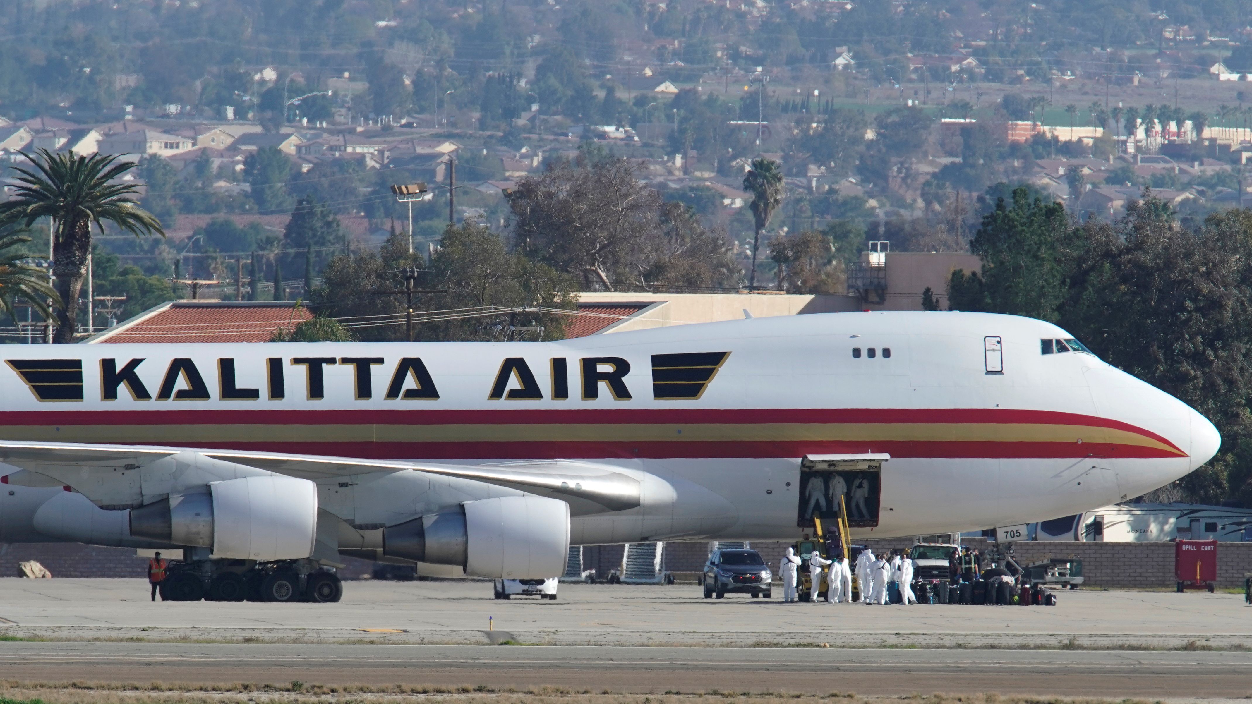 Un Boeing 747 de Kalitta Air que fue contratado por el gobierno de Estados Unidos para evacuar a su personal diplomático y ciudadanos comunes de Wuhan (REUTERS/Mike Blake)
