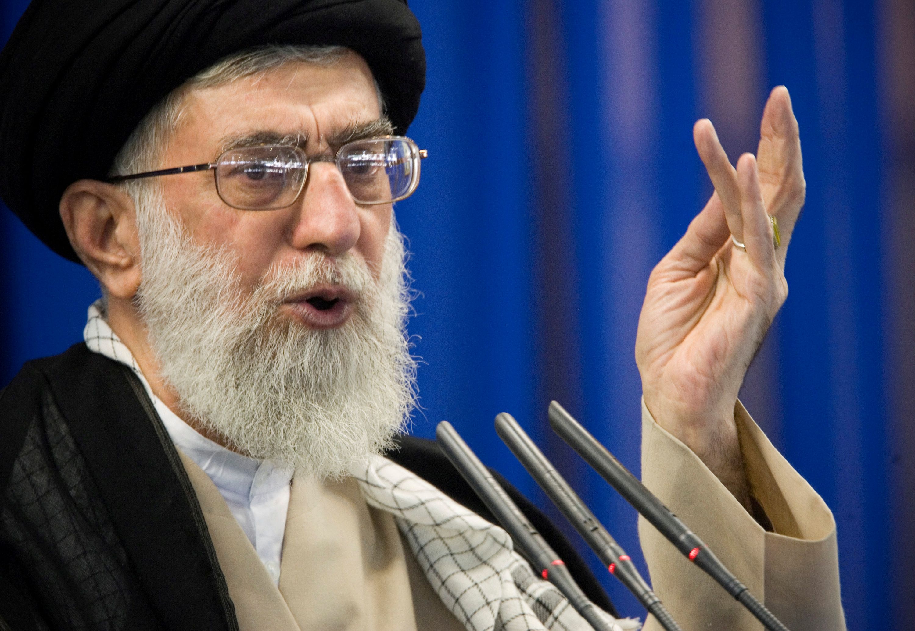 El ayatollah Alí Khamenei, sucesor de Khomeini como líder supremo de Irán desde su muerte, en 1989 (Reuters/ Morteza Nikoubazl/ File Photo)