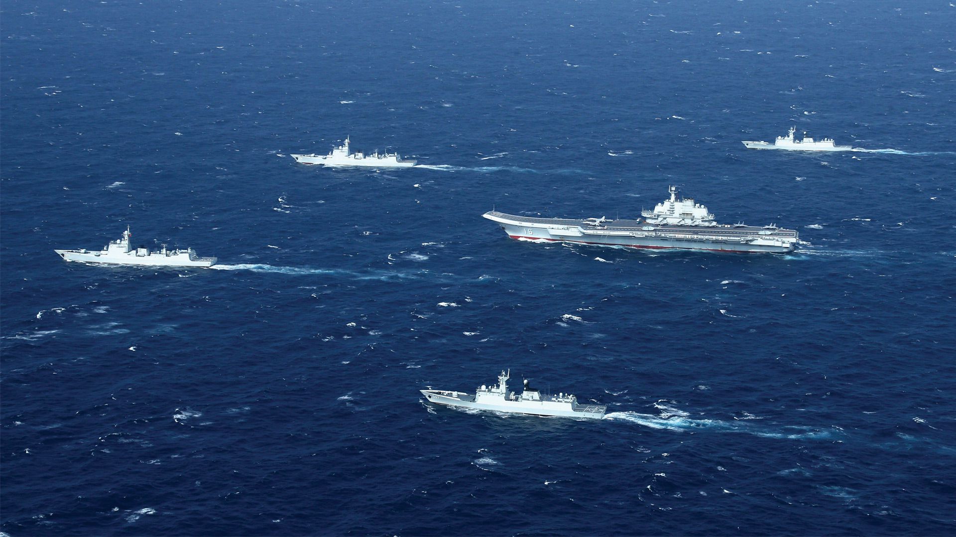 Las tropas de China, Filipinas, Indonesia, Malasia, Vietnam y Taiwán patrullan el Mari de China Meridional para controlar la presencia de los otros países (AFP)