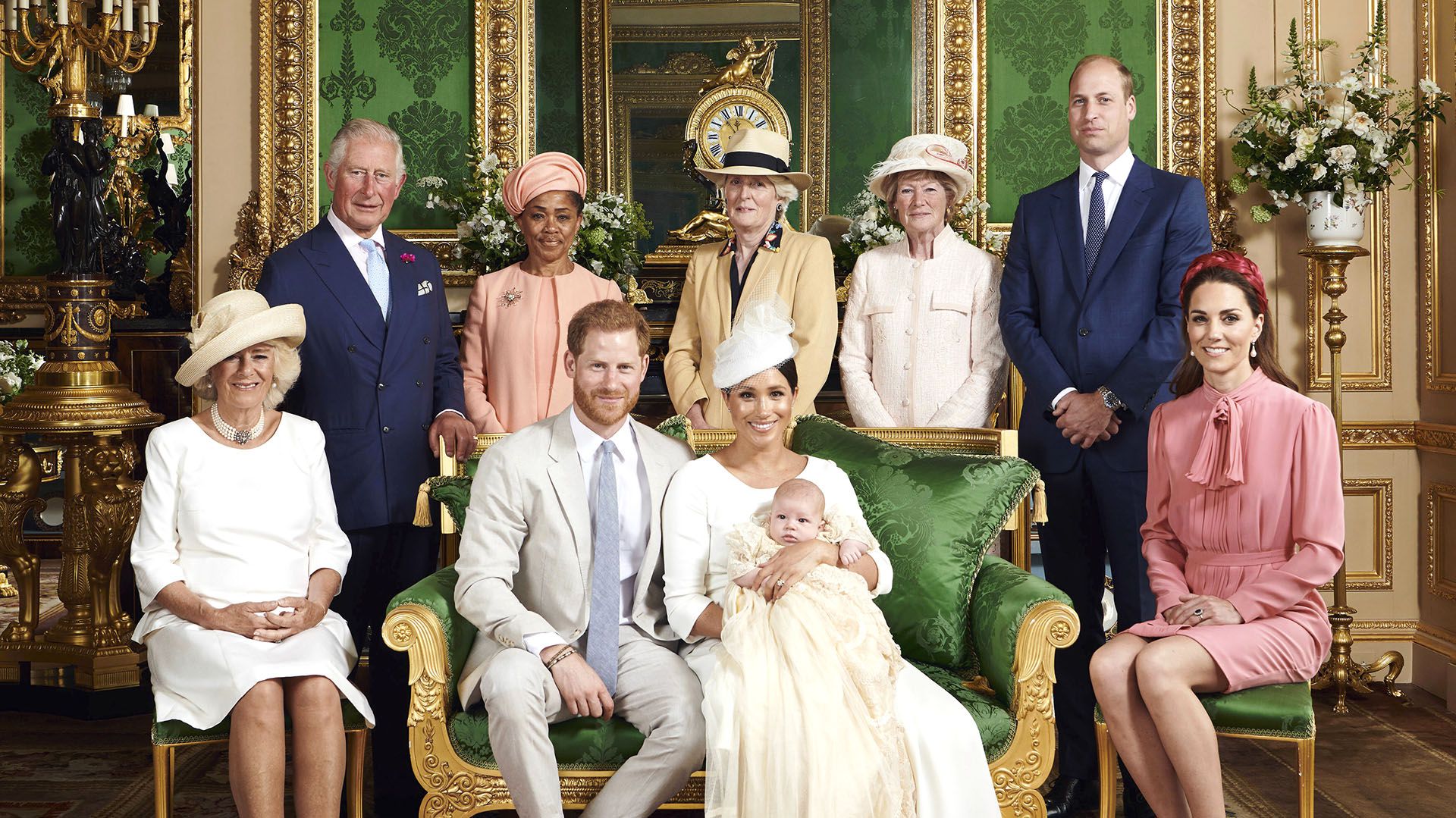 Los títulos reales son decididos por la reina Isabel II. George, Charlotte y Louis, los hijos de los duques de Cambridge, recibieron esos honores por parte de la monarca