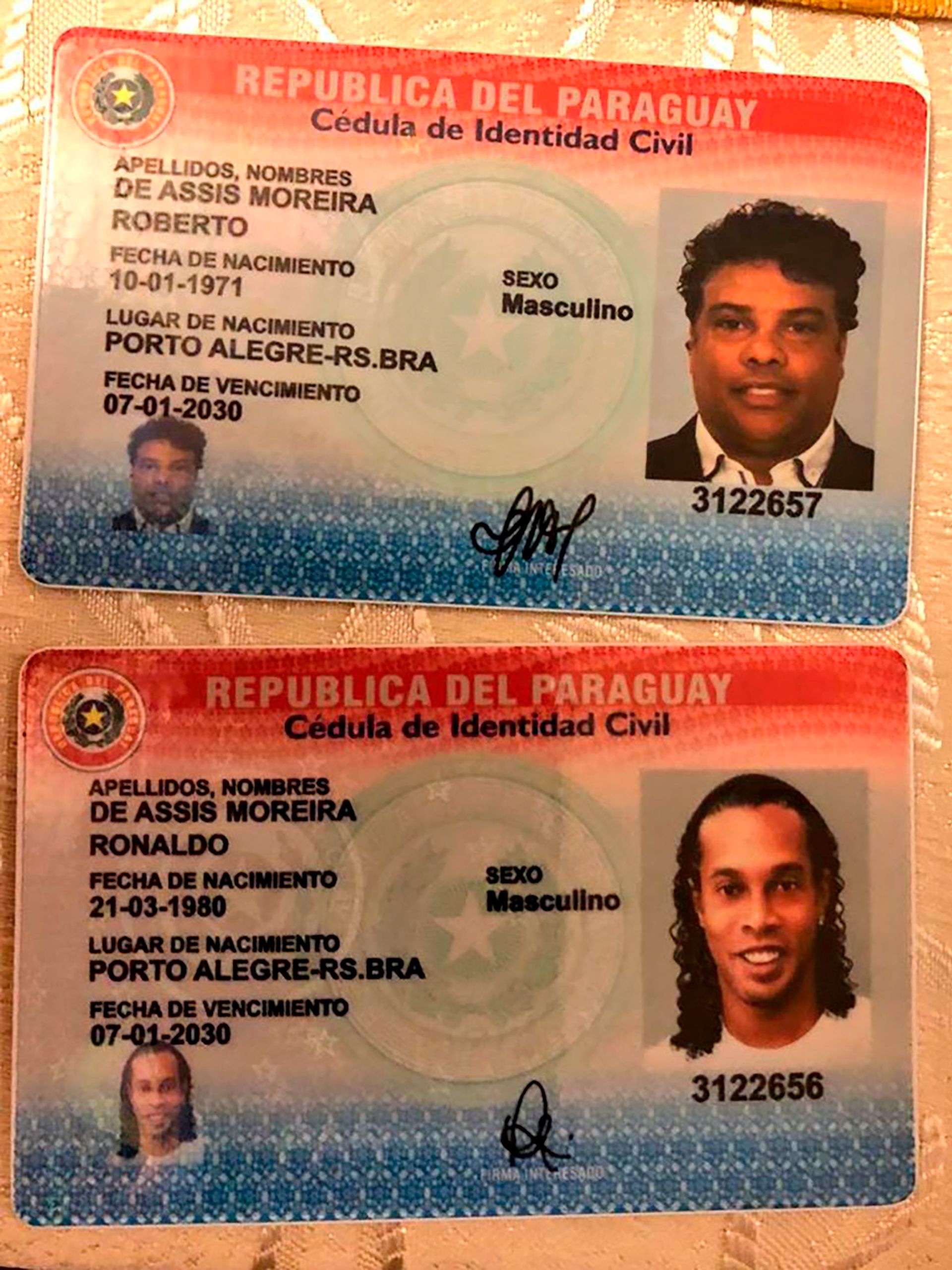 La documentación con la que entró Ronaldinho a Paraguay (@MinPublicoPy)