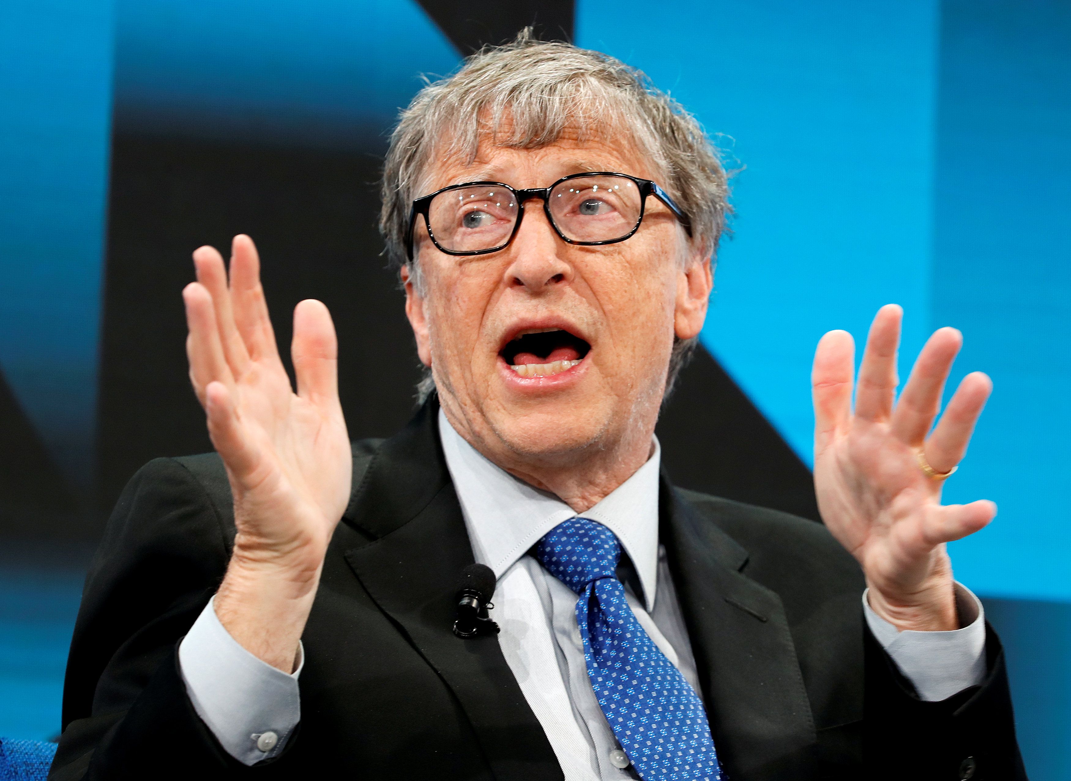Bill Gates, copresidente de la Fundación Bill y Melinda Gates, habla durante la reunión anual del Foro Económico Mundial (FEM) en Davos, Suiza, un año atrás, en foto de archivo (Reuters)