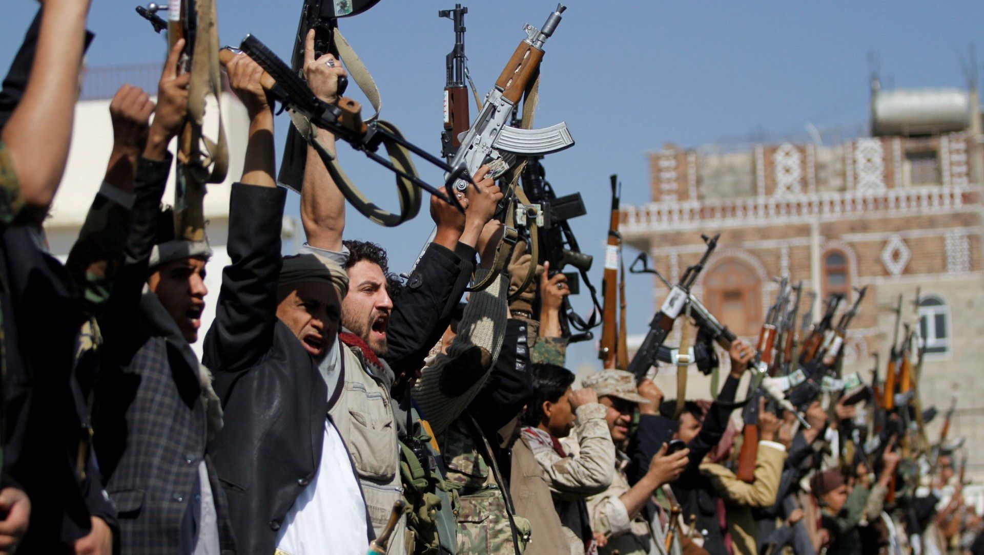 Rebeldes hutíes en Yemen (REUTERS/Mohamed al-Sayaghi)