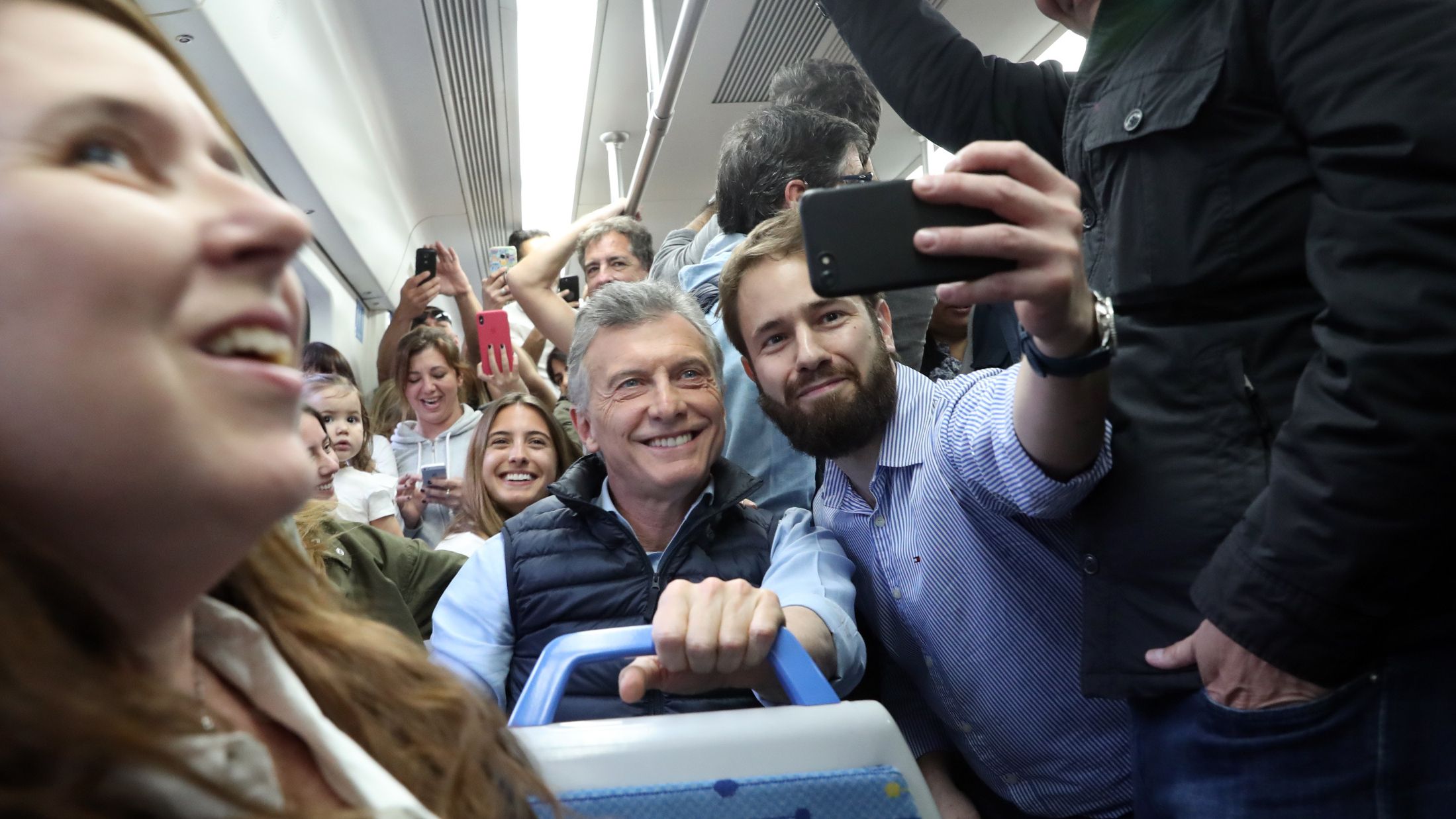Macri viajó en tren y encabezó la marcha del #SíSePuede, el sábado en Belgrano