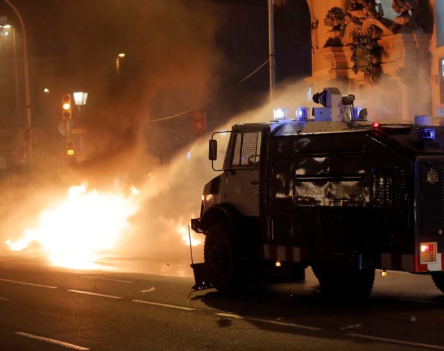 Ascienden a 182 los heridos por los incidentes en la quinta noche de protestas en Cataluña