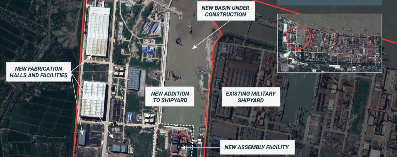 Las imágenes satelitales que develan la “fábrica de portaaviones” que está construyendo China en la boca del río Yangtsé