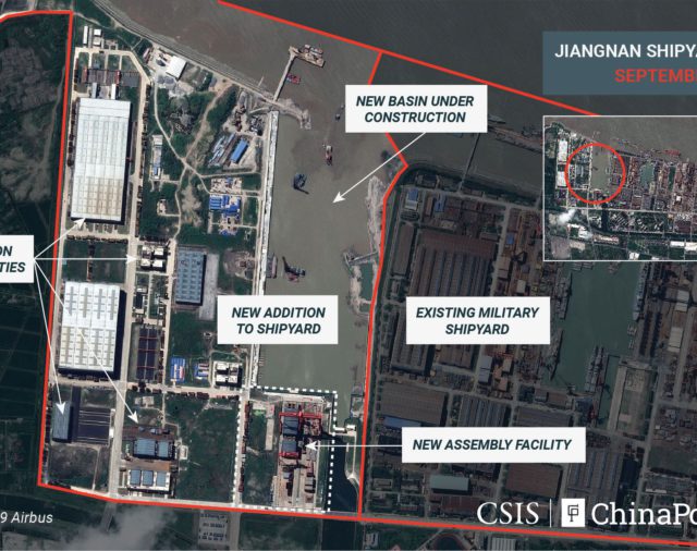 Las imágenes satelitales que develan la “fábrica de portaaviones” que está construyendo China en la boca del río Yangtsé