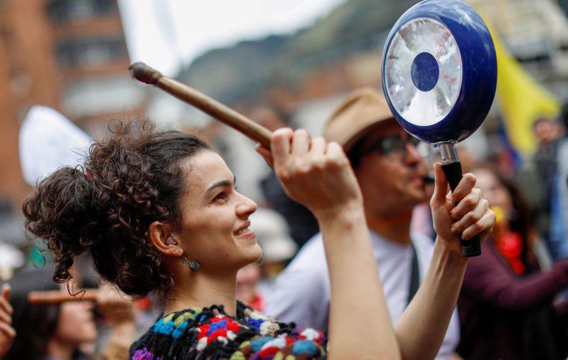 Gobierno de Colombia enfrenta nueva huelga en séptimo día consecutivo de protestas