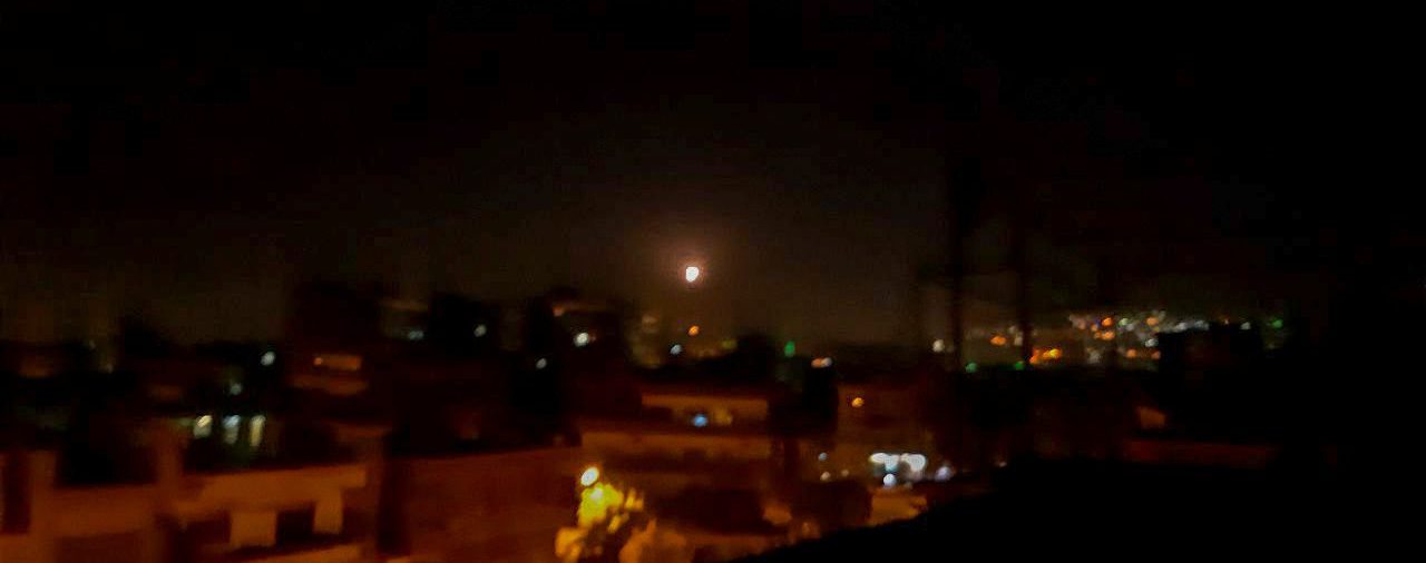 Israel atacó objetivos de las fuerzas iraníes en Siria en respuesta al lanzamiento de cohetes