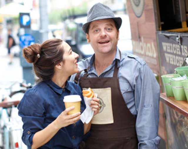 Llegó a Nueva York con 9 mil dólares y un sueño: puso un foodtruck de empanadas que hoy factura 5 millones