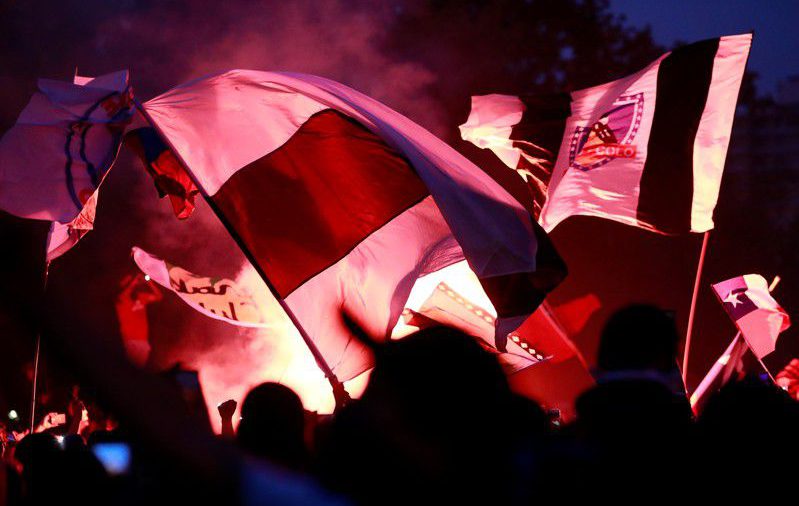 Suspenden partidos que reanudaban el fútbol en Chile tras incidentes en un estadio