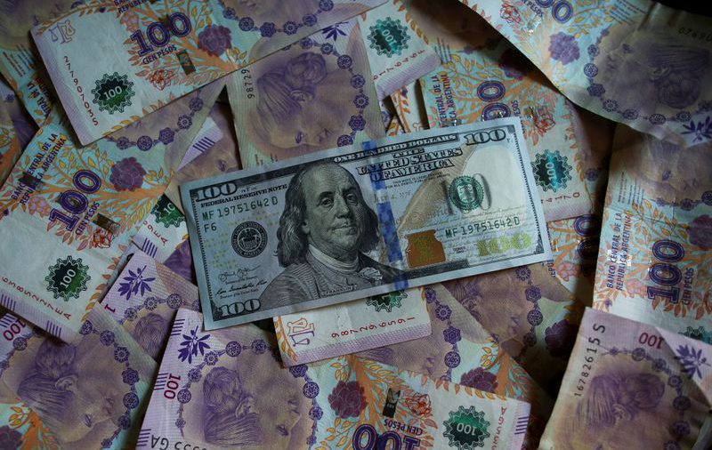 Argentina posterga pagos de amortizaciones de Letes en dólares hasta fines de agosto