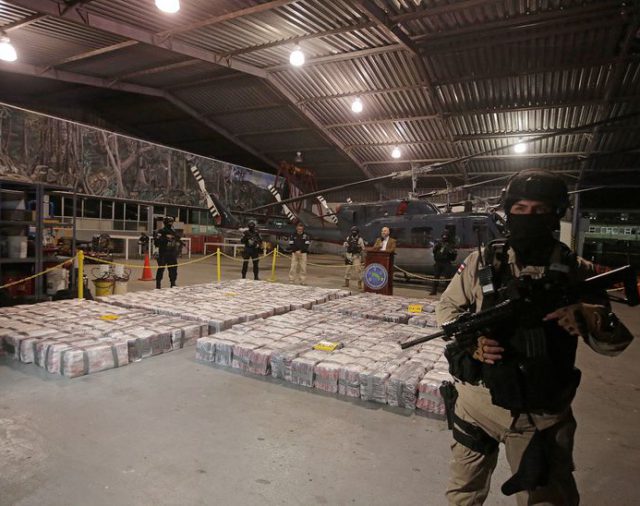 Costa Rica dice decomisa mayor cargamento de cocaína en su historia
