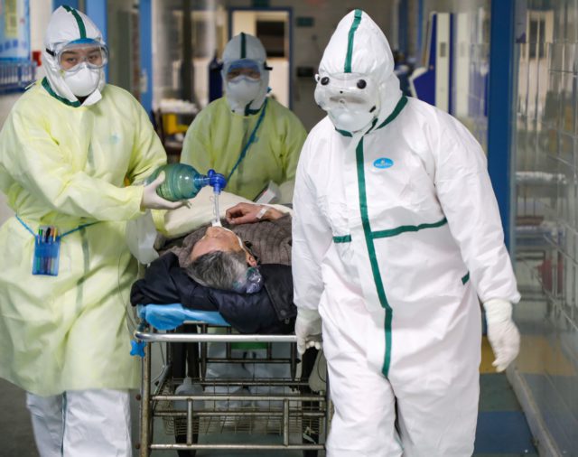 El número de muertos por el coronavirus en China ascendió a 1.110