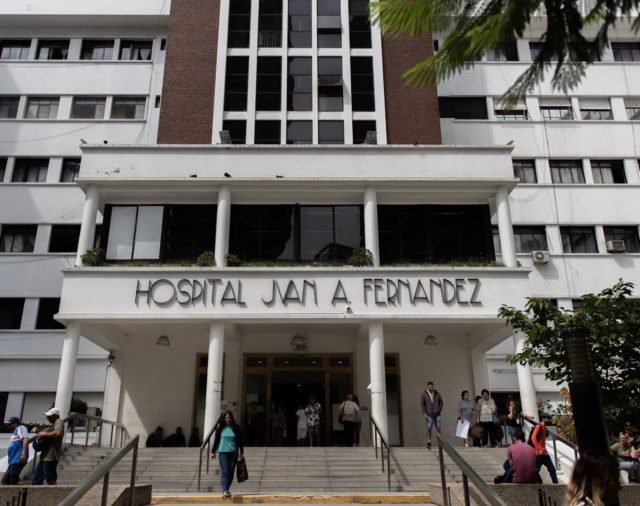Hospital Fernández: un médico residente se contagió coronavirus y cerraron el servicio de anestesiología