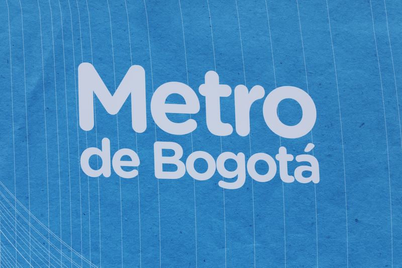 Foto de archivo. El logotipo de la Empresa Metro de Bogotá durante la presentación de la adjudicación del contrato para la construcción de la obra en Bogotá, Colombia, 17 de octubre, 2019. REUTERS/Luisa González