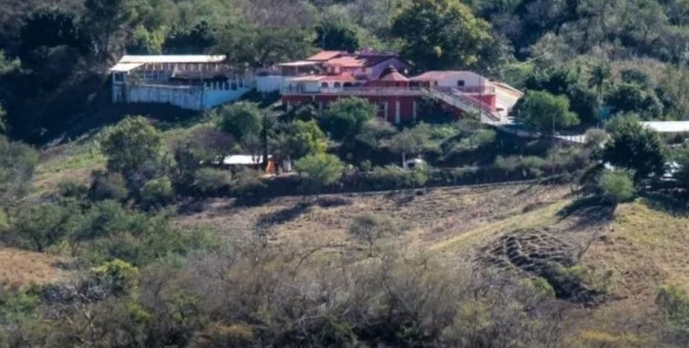 La casa rosa: así es la mansión que “el Chapo” Guzmán construyó para su madre, Consuelo Loera