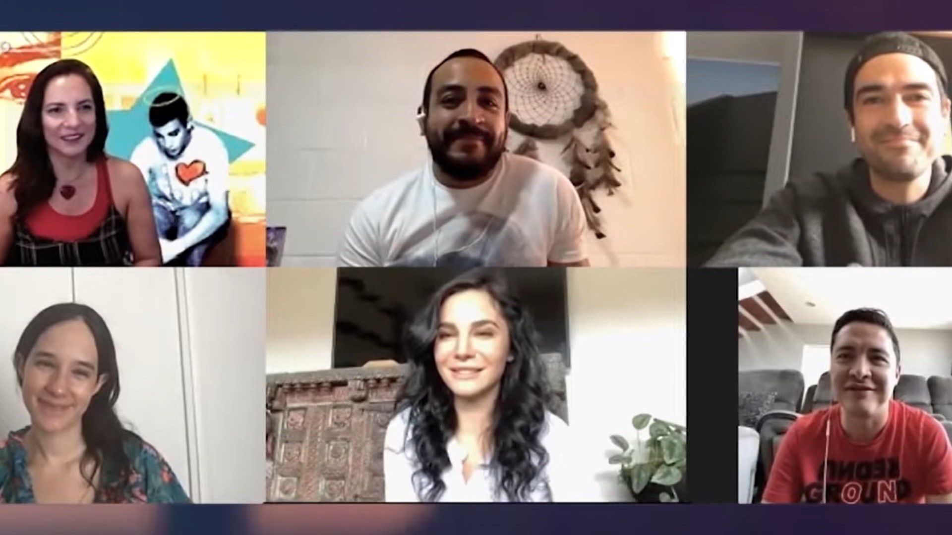 El elenco de 'Amarte duele' se reunió para el canal Golden México (Foto: Captura de pantalla)