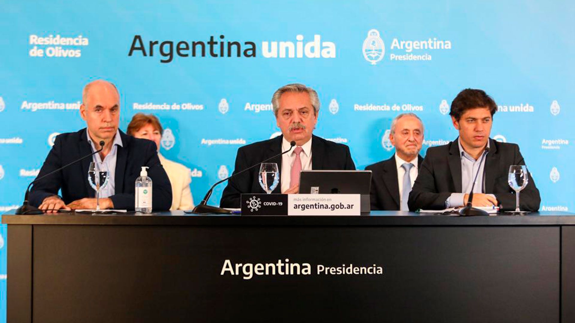 El presidente Alberto Fernández confirmó que se reunirá con su ministro de Economía al anunciar la extensión de la cuarentena