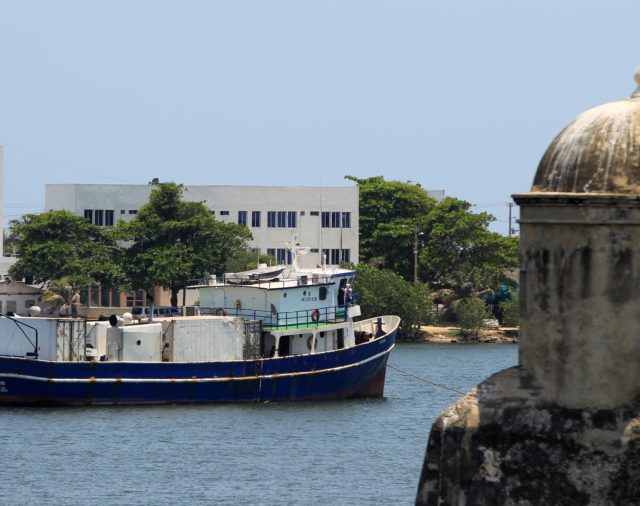 El trágico viaje del "Susurro", un barco colombiano infectado de COVID-19