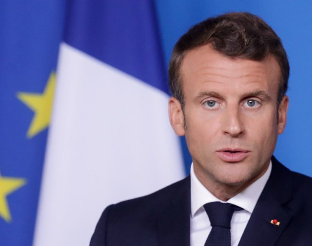 Macron pide una respuesta colectiva a la crisis y más solidaridad con África