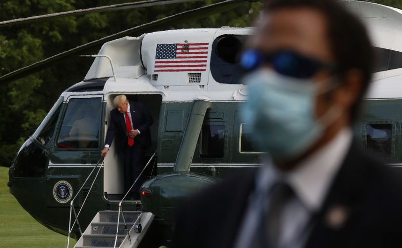 Trump lamenta en Twitter 100.000 muertes EEUU por coronavirus