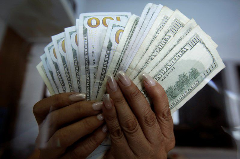 El dólar mayorista aumentó un 53% en el último año. (Reuters)