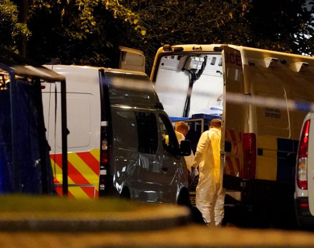 Tres muertos apuñalados en Reading, el agresor detenido
