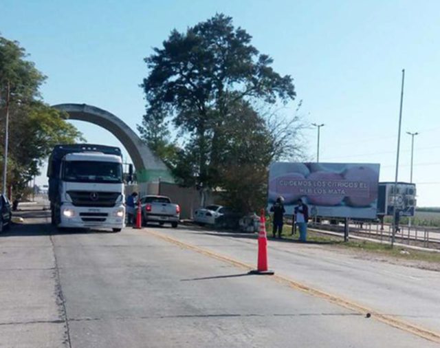 Detuvieron a camioneros que entraron a Tucumán eludiendo los controles sanitarios