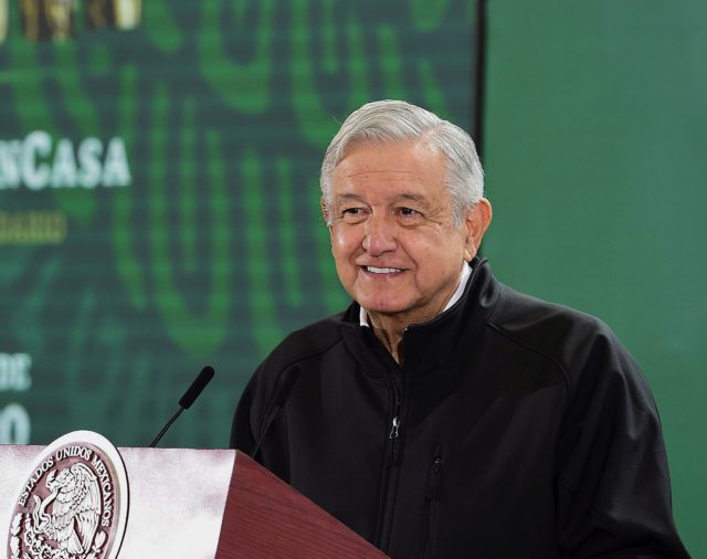 Ya tocamos fondo en la caída económica: López Obrador