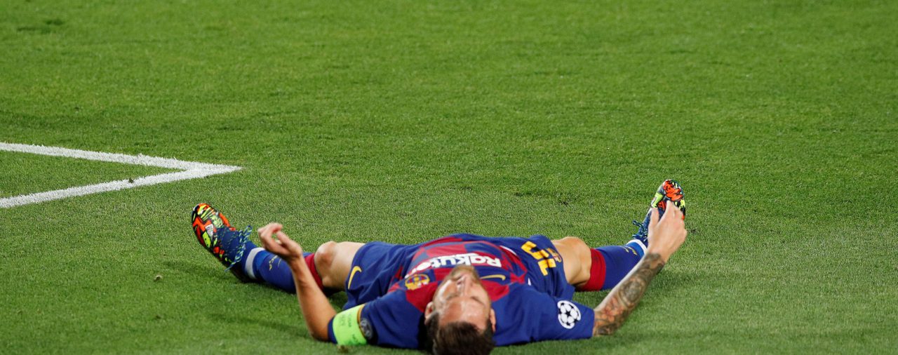 La brutal patada a Messi que generó preocupación de cara al duelo ante Bayern Munich: qué dijo Setién sobre el golpe