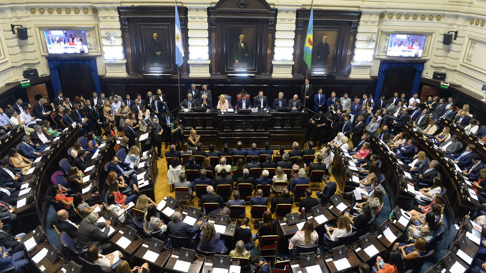 La legislatura bonaerense aprobó el pedido de financiamiento