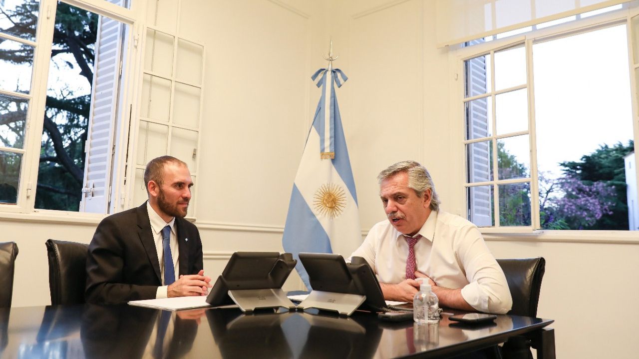 Alberto Fernández, y el ministro de Economía, Martín Guzmán