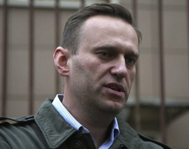 Médicos rusos presionados por el Kremlin rechazaron el traslado de Navalni al extranjero
