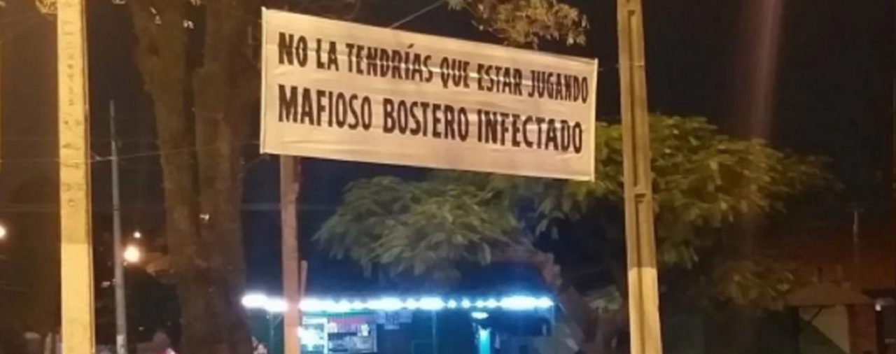 Boca fue recibido en Paraguay con unos reprochables pasacalles: “Mafioso bostero infectado”