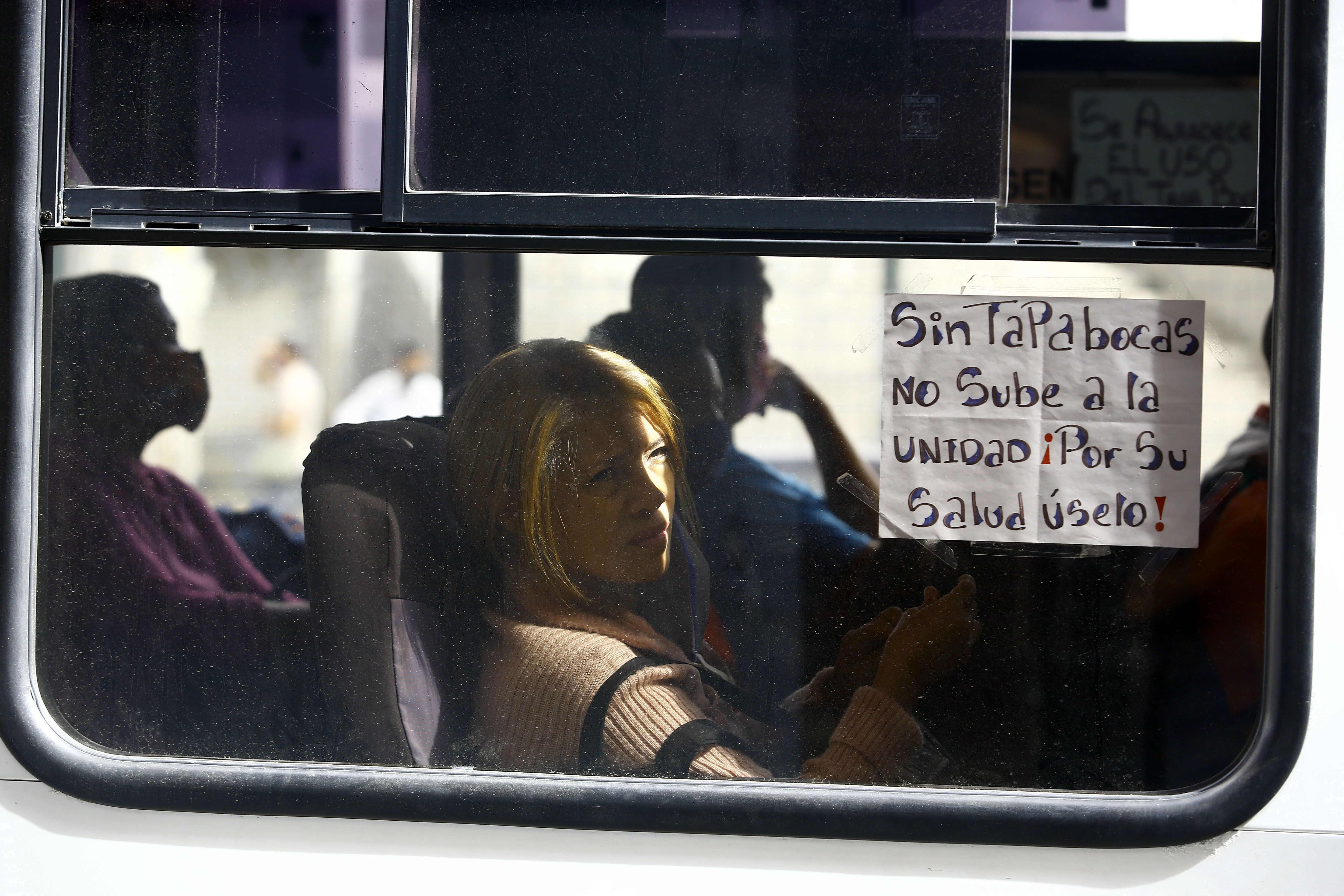 04/09/2020 Mensaje por el uso de mascarillas en un autobús en Carabobo (Venezuela) POLITICA SUDAMÉRICA INTERNACIONAL VENEZUELA JUAN CARLOS HERNANDEZ / ZUMA PRESS / CONTACTOPHOTO 