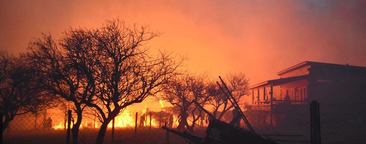 Incendios en Córdoba: el fuerte viento y la falta de humedad complicaron la tarea de los bomberos