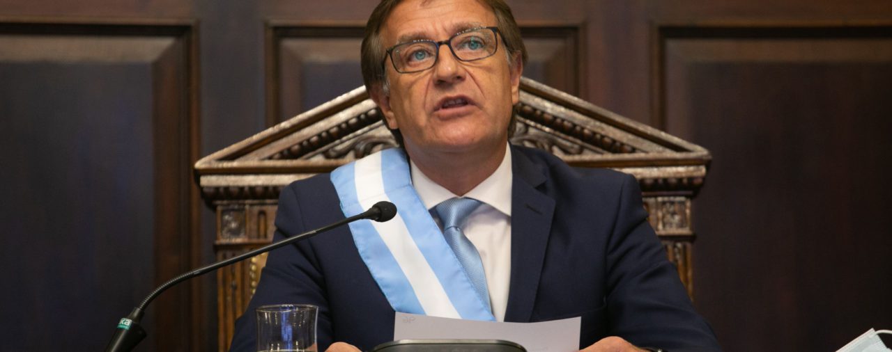 La provincia de Mendoza cerró un acuerdo con sus acreedores externos y salió del default