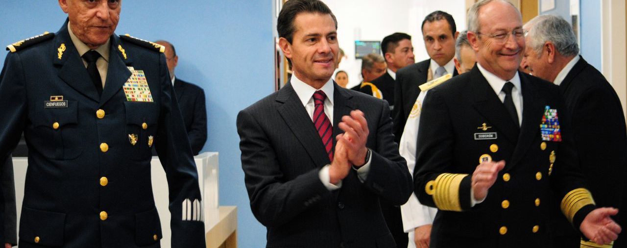 Detuvieron a ex secretario de Defensa Nacional de Peña Nieto en EEUU