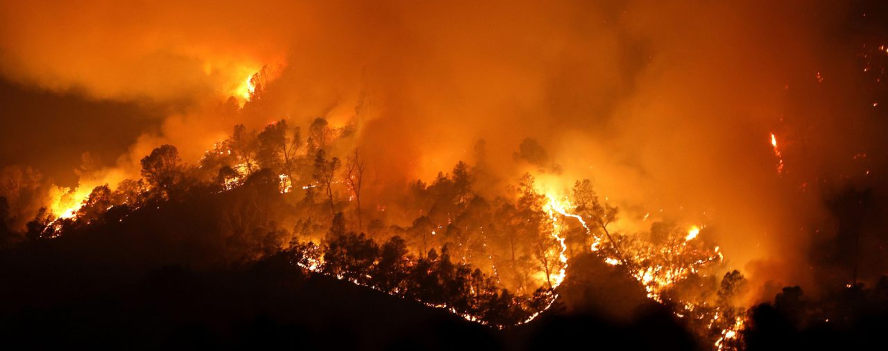 El incendio más grande de la historia de California quema un millón de acres