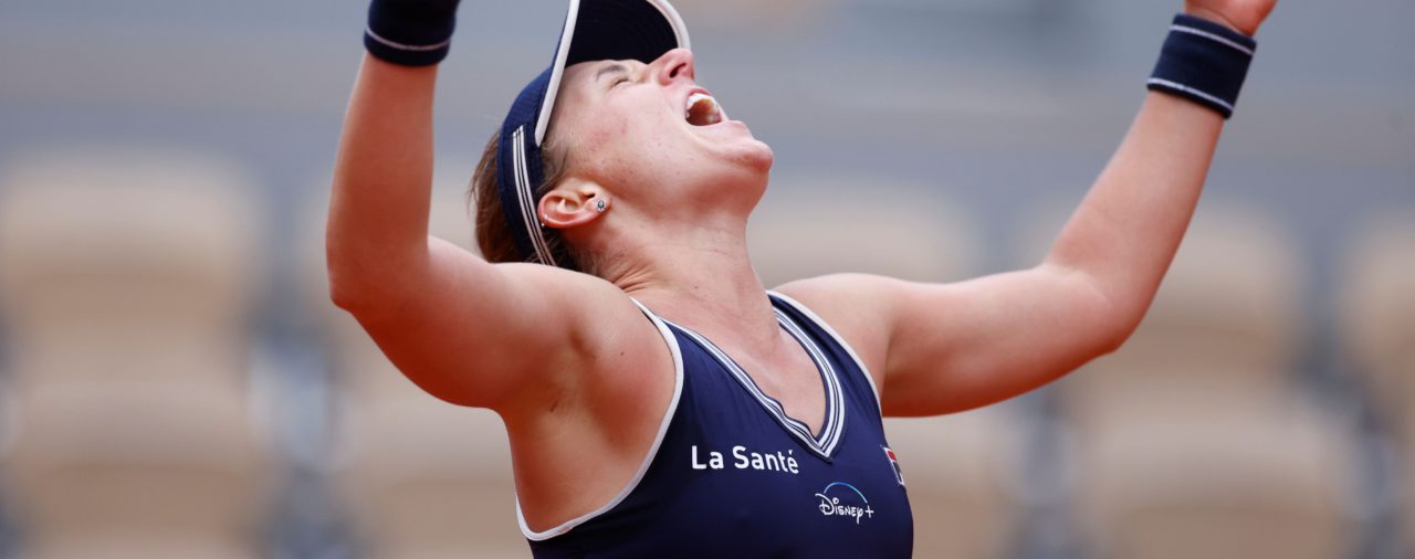 Histórico triunfo de Nadia Podoroska en Roland Garros ante la número 5 del mundo: eliminó a Elina Svitolina y clasificó a las semifinales