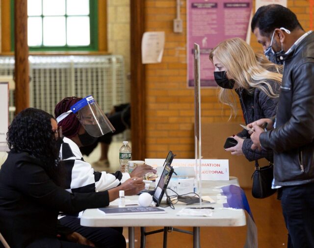 Nueva York cumple con las expectativas y vota abrumadoramente por Biden