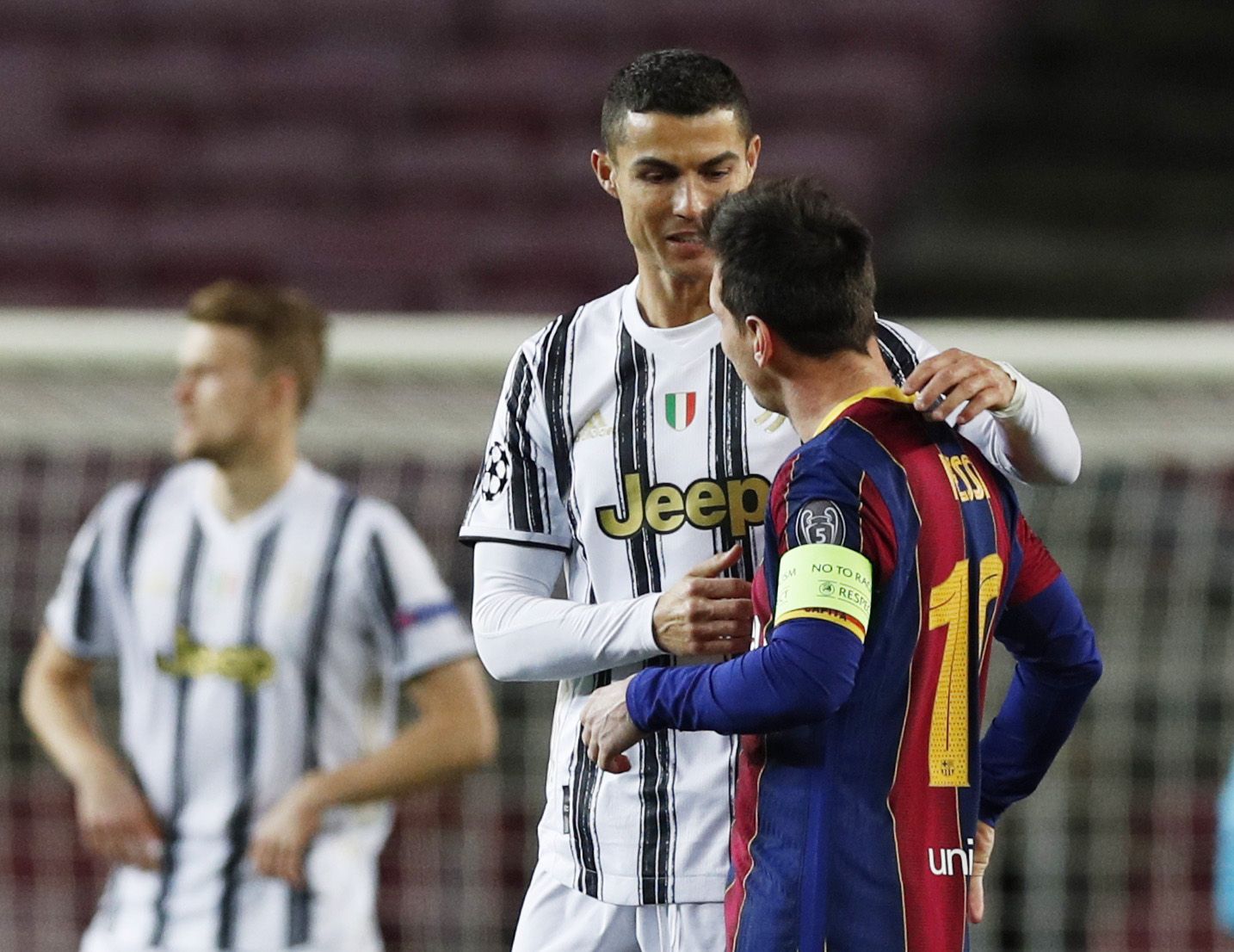 Cristiano Ronaldo y Lionel Messi se reencontraron en la UEFA Champions League (REUTERS)