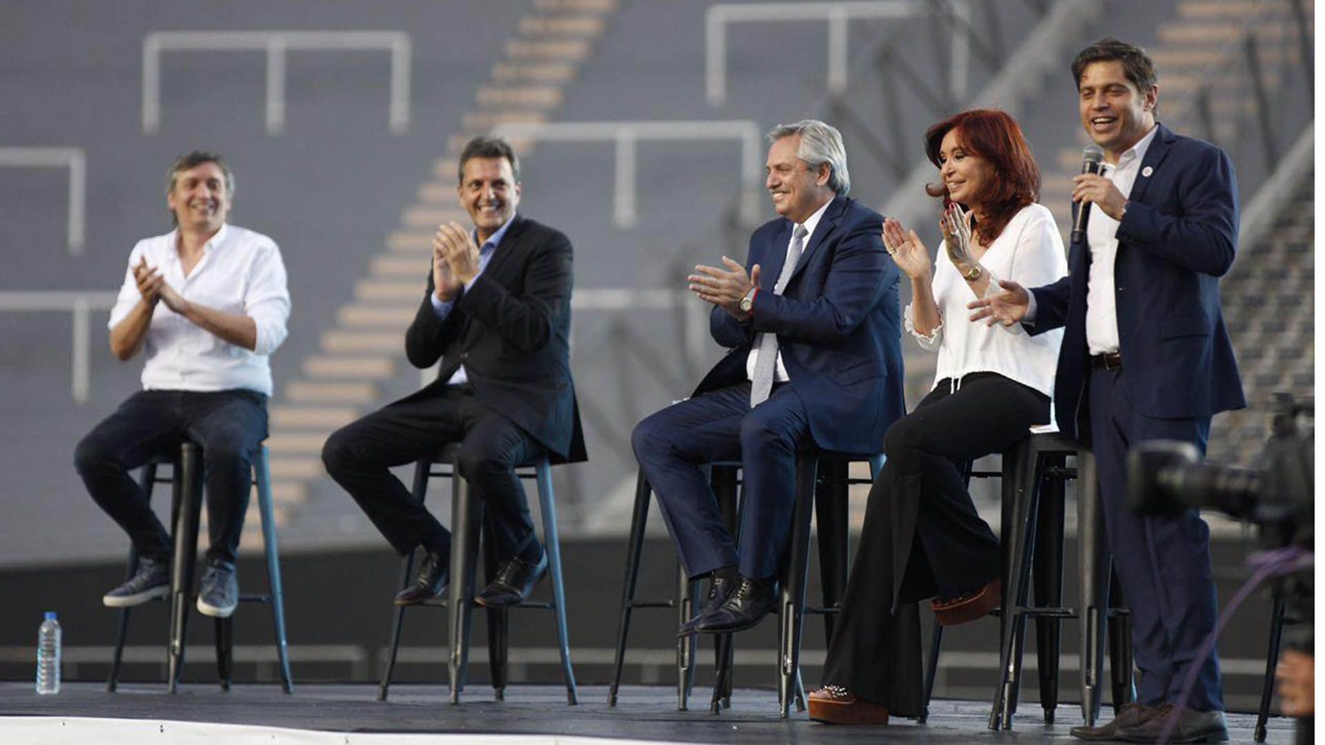 Alberto Fernández y Cristina Kirchner comparten un acto en La Plata junto a Axel Kicillof y Sergio Massa